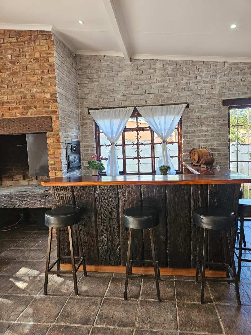 5 Bedroom Property for Sale in Fairbridge Heights Eastern Cape